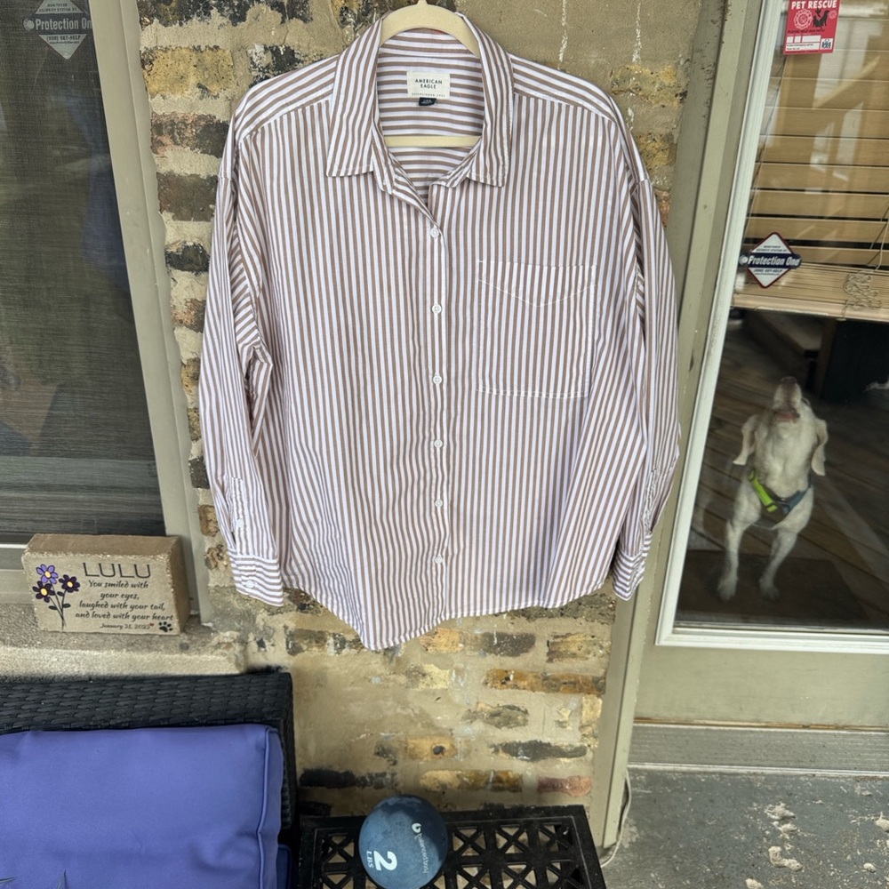 American Eagle button  men , like new worn